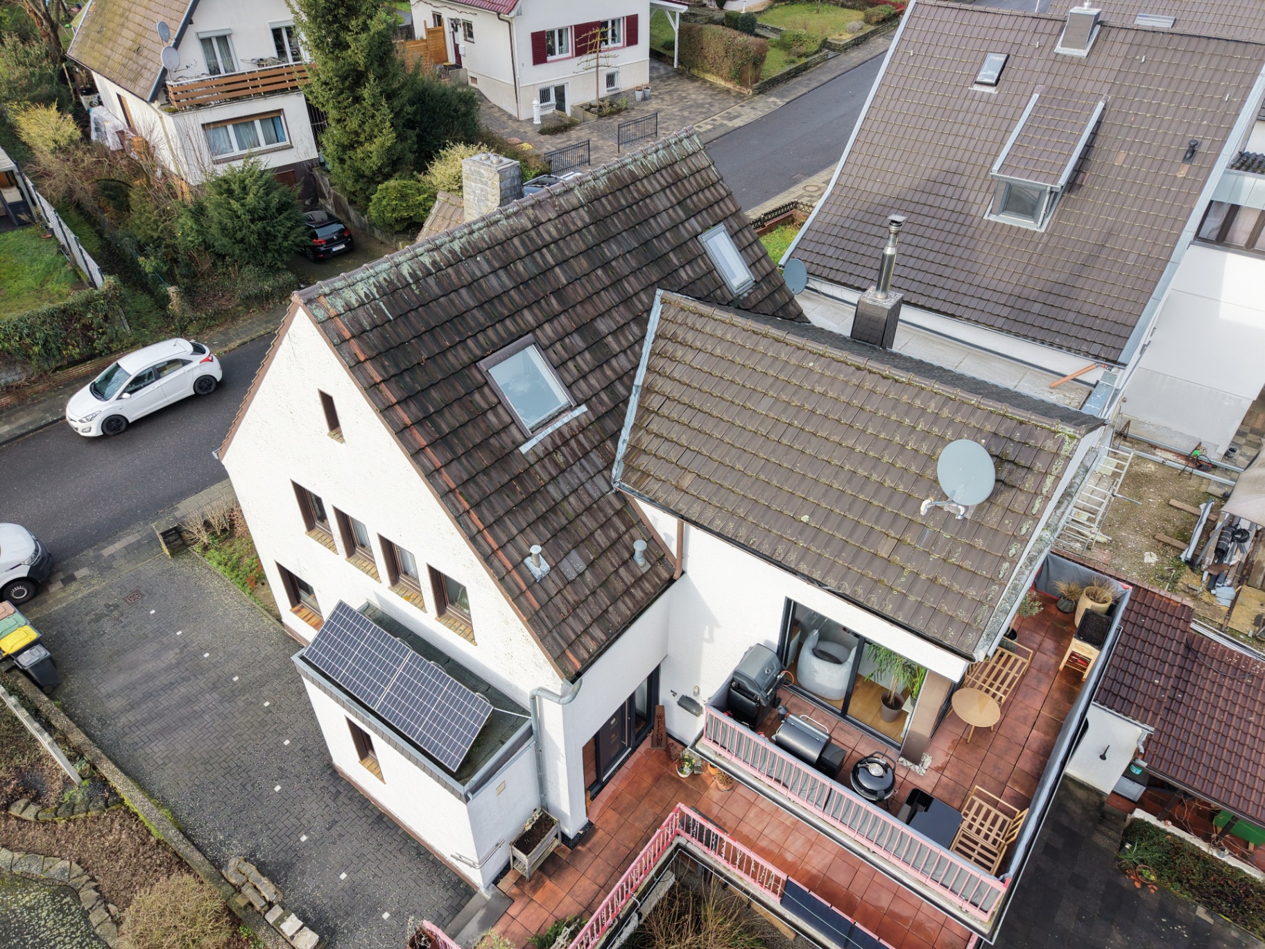 Wohnhaus – Übersicht Dachfläche mit Gauben